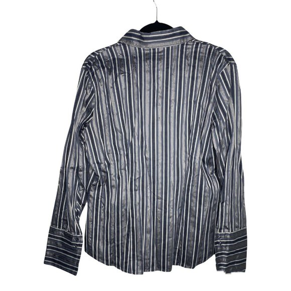 New York & Company Blouse Size XL NEW Women's Button Down Stripped Silver Shirt - Picture 2 of 4